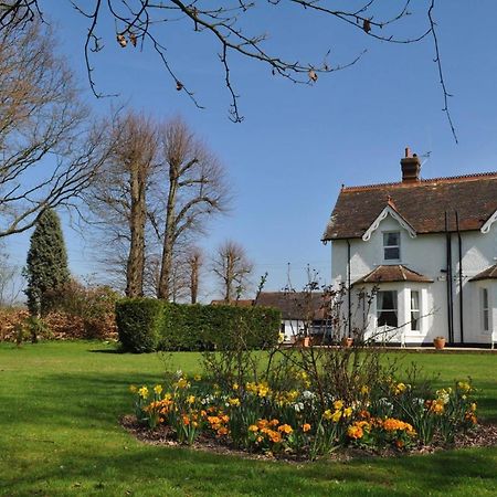 Hookwood Lodge London Gatwick Horley Kültér fotó